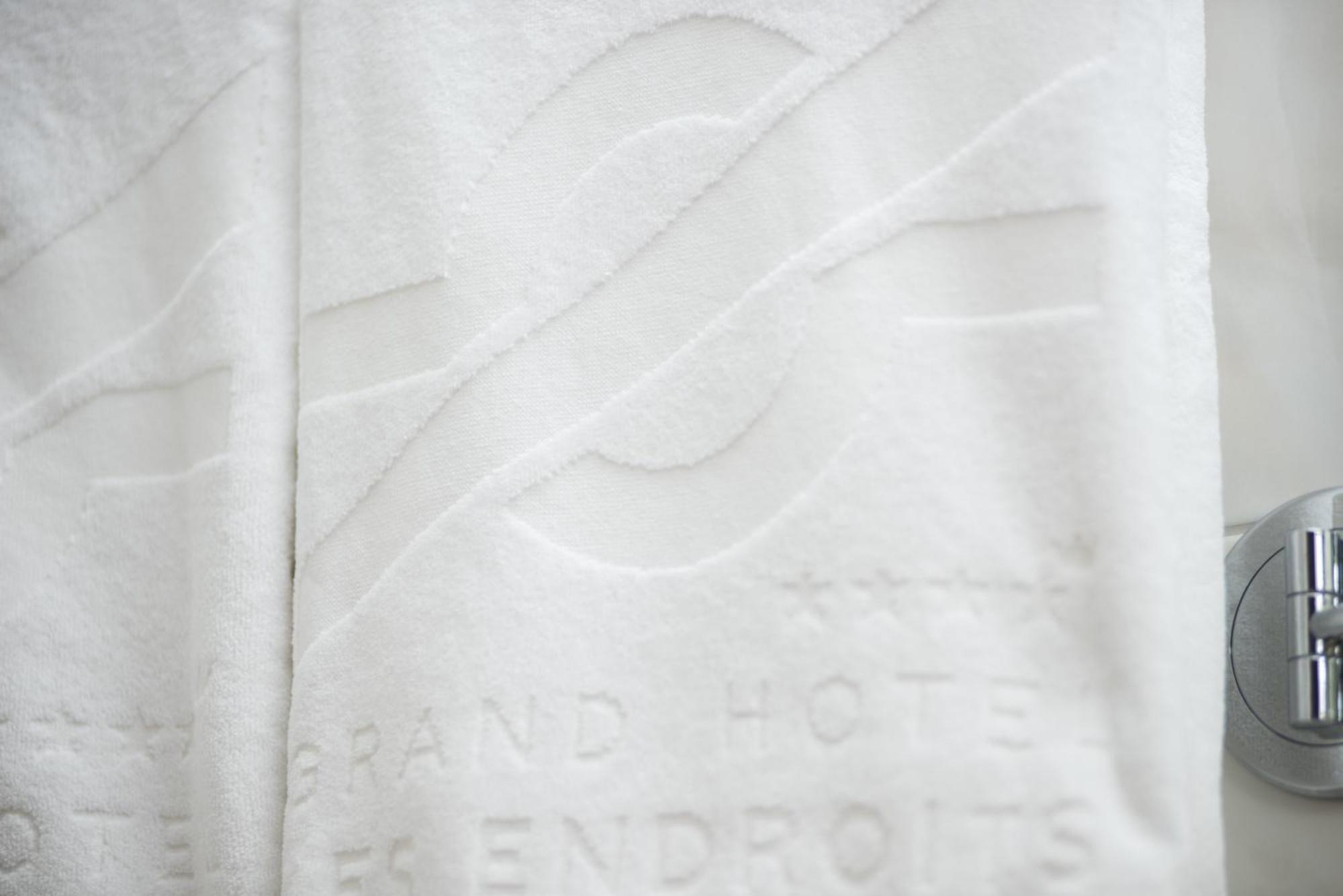 Grand Hotel Les Endroits La Chaux De Fonds Екстериор снимка