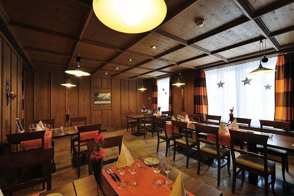 Grand Hotel Les Endroits La Chaux De Fonds Екстериор снимка